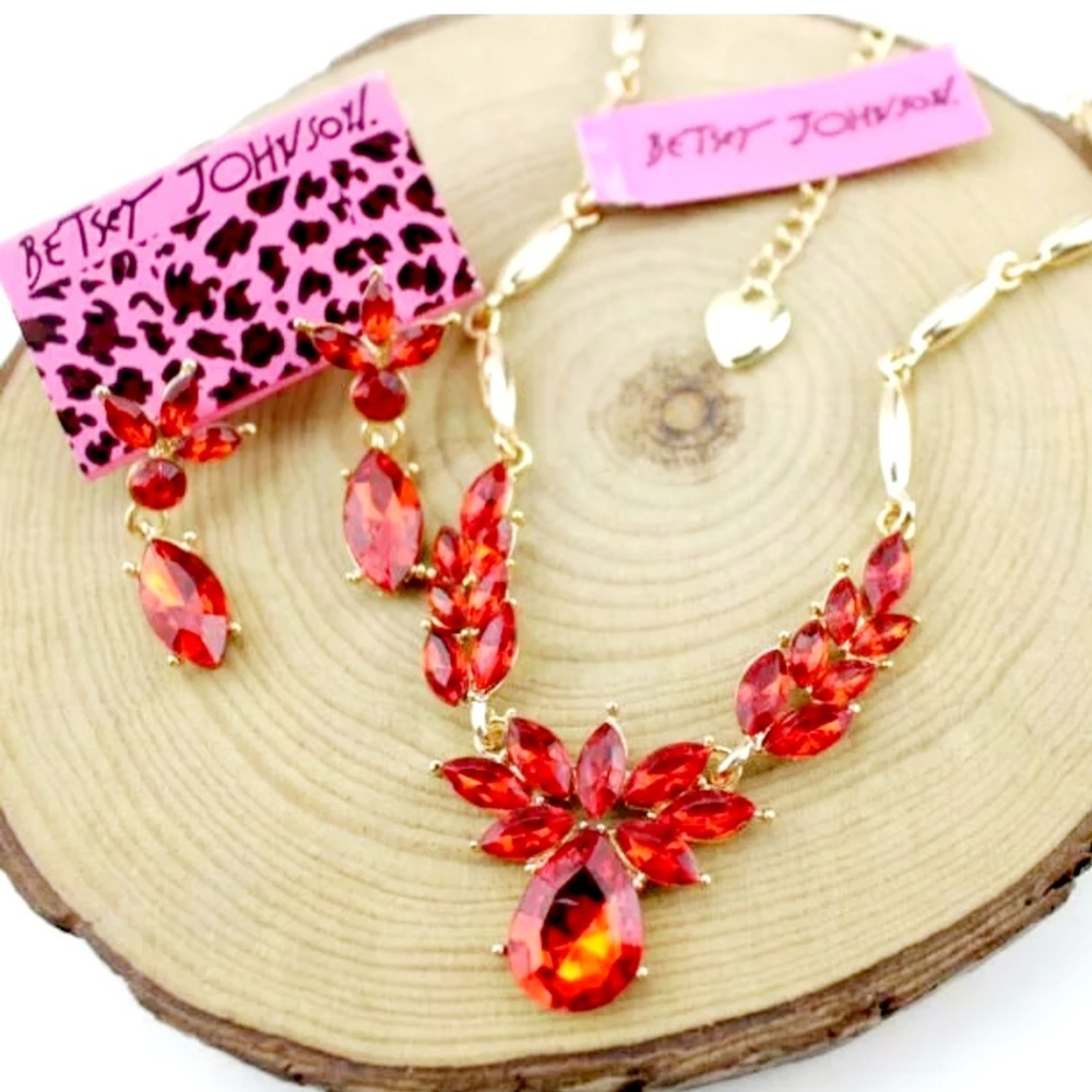 Gold plated red crystal flower necklace earrings set